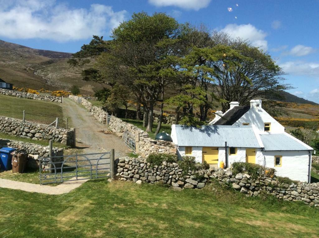 Stunning Views At Ballagh Cottage Newcastle Newcastle  Exteriér fotografie