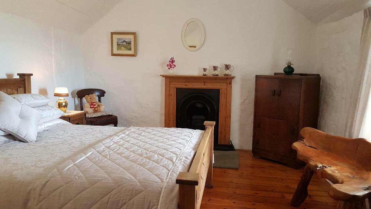 Stunning Views At Ballagh Cottage Newcastle Newcastle  Exteriér fotografie